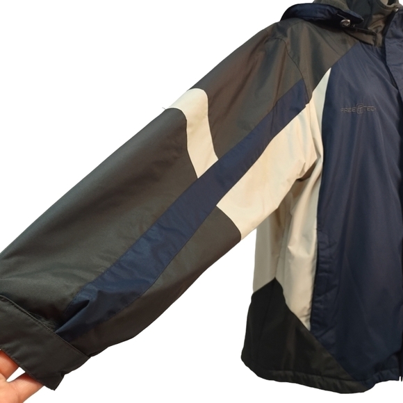 Free Tech Men's Jacket Navy/Gray Fleece Lined Size L (42-44) - Picture 7 of 9